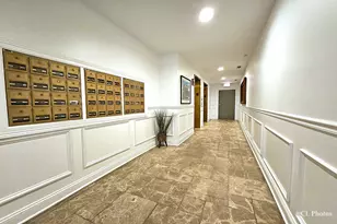 545 W Aldine Ave, Chicago, IL 60657 - Photo 3