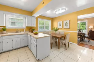 1644 Verdin Ln, Naperville, IL 60565 - Photo 11