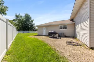 1644 Verdin Ln, Naperville, IL 60565 - Photo 45