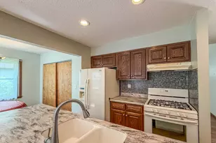 2314 Mulberry Ct, Champaign, IL 61821 - Photo 9