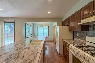 2314 Mulberry Ct, Champaign, IL 61821 - Photo 7