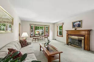 6241 N Leroy Ave, Chicago, IL 60646 - Photo 3