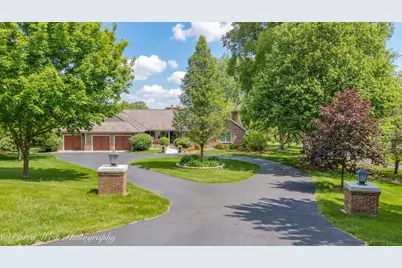 39W944 Deer Run Drive, Saint Charles, IL 60175 - Photo 3
