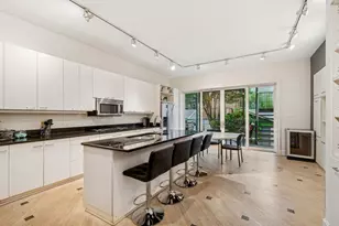 1416 N Cleveland Ave, Chicago, IL 60610 - Photo 5