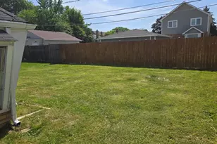 7642 N Osceola Ave, Niles, IL 60714 - Photo 5