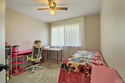 67 W Rustic Lane, Round Lake Beach, IL 60073 - Photo 15