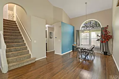 67 W Rustic Lane, Round Lake Beach, IL 60073 - Photo 5