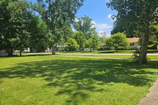 324 W Washington St, Momence, IL 60954 - Photo 1