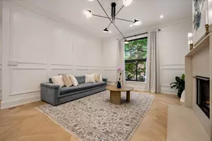 17 E Division St, Chicago, IL 60610 - Photo 5