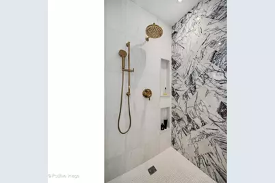 17 E Division Street #1E, Chicago, IL 60610 - Photo 25