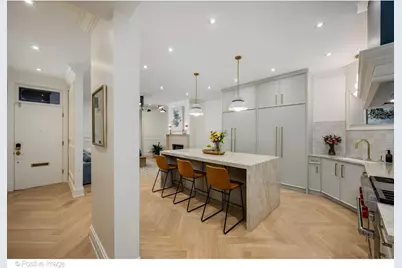 17 E Division Street #1E, Chicago, IL 60610 - Photo 11