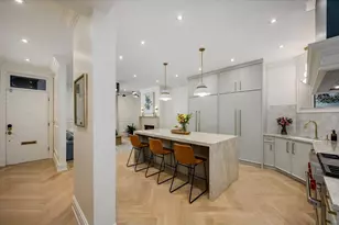 17 E Division St, Chicago, IL 60610 - Photo 11
