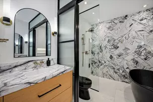 17 E Division St, Chicago, IL 60610 - Photo 23