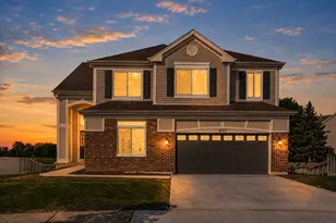 623 Wintergreen Cir, Naperville, IL 60540 - Photo 3