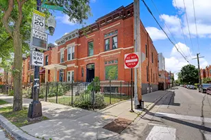 700 S Oakley Blvd, Chicago, IL 60612 - Photo 3