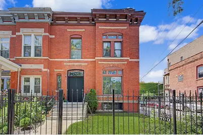 700 S Oakley Boulevard, Chicago, IL 60612 - Photo 1