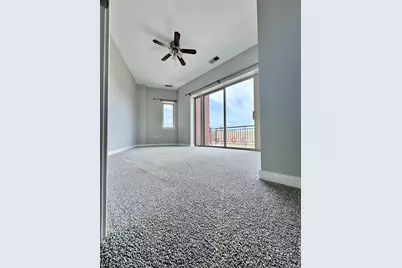 1075 W Roosevelt Road #305, Chicago, IL 60608 - Photo 17