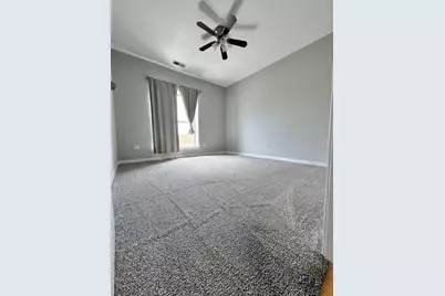 1075 W Roosevelt Road #305, Chicago, IL 60608 - Photo 15