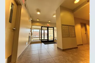 1075 W Roosevelt Road #305, Chicago, IL 60608 - Photo 7