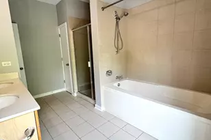 1075 W Roosevelt Rd, Chicago, IL 60608 - Photo 23