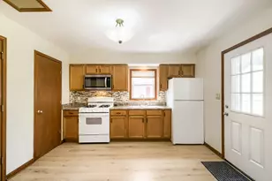 311 Notre Dame Ave, Joliet, IL 60436 - Photo 11