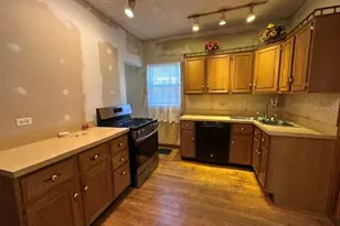 5921 W Berenice Ave, Chicago, IL 60634 - Photo 9