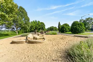 197 Rob Roy Ct, Schaumburg, IL 60194 - Photo 21