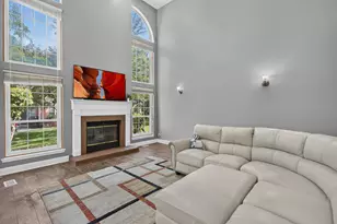 197 Rob Roy Ct, Schaumburg, IL 60194 - Photo 3