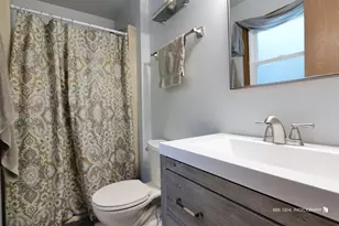 2401 Mallard Dr, Lindenhurst, IL 60046 - Photo 11