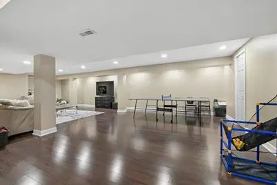 5423 Swan Circle, Hoffman Estates, IL 60192 - Photo 31