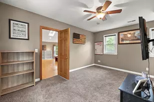 2802 N Ringwood Rd, McHenry, IL 60050 - Photo 23