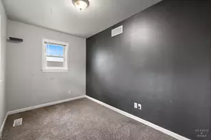 2802 N Ringwood Rd, McHenry, IL 60050 - Photo 25