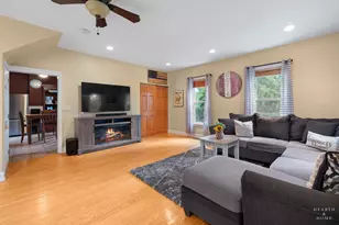 2802 N Ringwood Rd, McHenry, IL 60050 - Photo 13