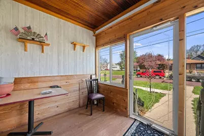 505 E Main Street, Morrison, IL 61270 - Photo 7