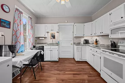505 E Main Street, Morrison, IL 61270 - Photo 15