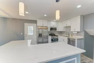 585 Cambridge Way, Bolingbrook, IL 60440 - Photo 11