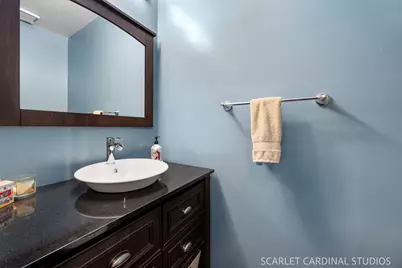 904 Santa Rosa Avenue, Wheaton, IL 60187 - Photo 15