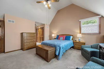 904 Santa Rosa Avenue, Wheaton, IL 60187 - Photo 19