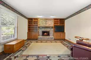 904 Santa Rosa Ave, Wheaton, IL 60187 - Photo 13