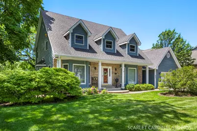 904 Santa Rosa Avenue, Wheaton, IL 60187 - Photo 1