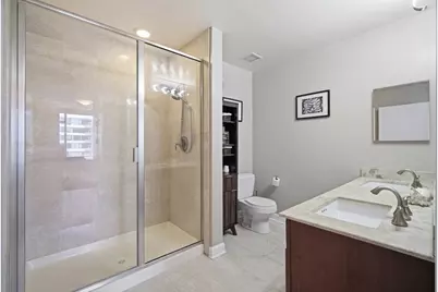 100 E 14th Street #1209, Chicago, IL 60605 - Photo 15