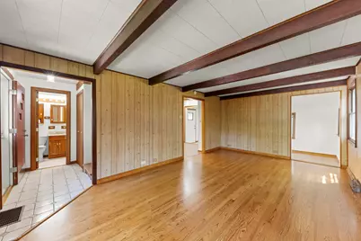 316 W 5th Avenue, Naperville, IL 60563 - Photo 5