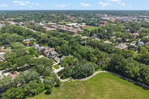 316 W 5th Ave, Naperville, IL 60563 - Photo 31
