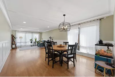 6226 N Le Mai Avenue, Chicago, IL 60646 - Photo 5