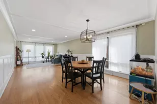 6226 N Le Mai Ave, Chicago, IL 60646 - Photo 5