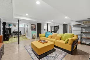 6226 N Le Mai Ave, Chicago, IL 60646 - Photo 23
