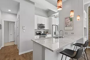 812 W Van Buren St, Chicago, IL 60607 - Photo 9