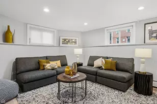 3757 N Bosworth Ave, Chicago, IL 60613 - Photo 27