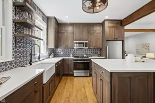 3757 N Bosworth Ave, Chicago, IL 60613 - Photo 11