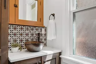 3757 N Bosworth Ave, Chicago, IL 60613 - Photo 15